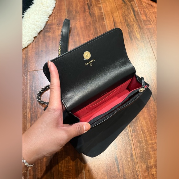 Chanel Lambskin Quilted Chanel 19 Wallet On Chain WOC Black - Picture 13 of 13